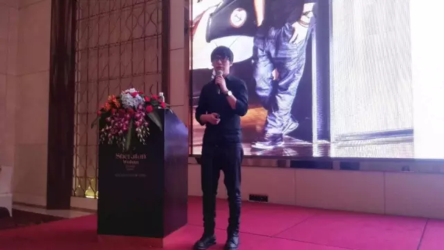 1481599174563544.png blob.png