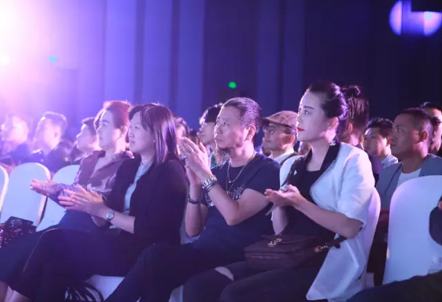 1493695895854094.png blob.png